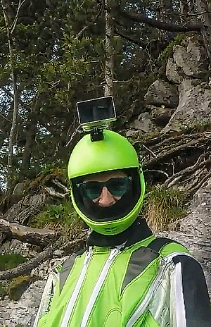 vitrima video poster image: 3D Wingsuit in the Alps